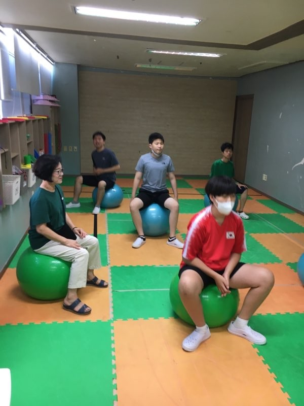 03.jpg